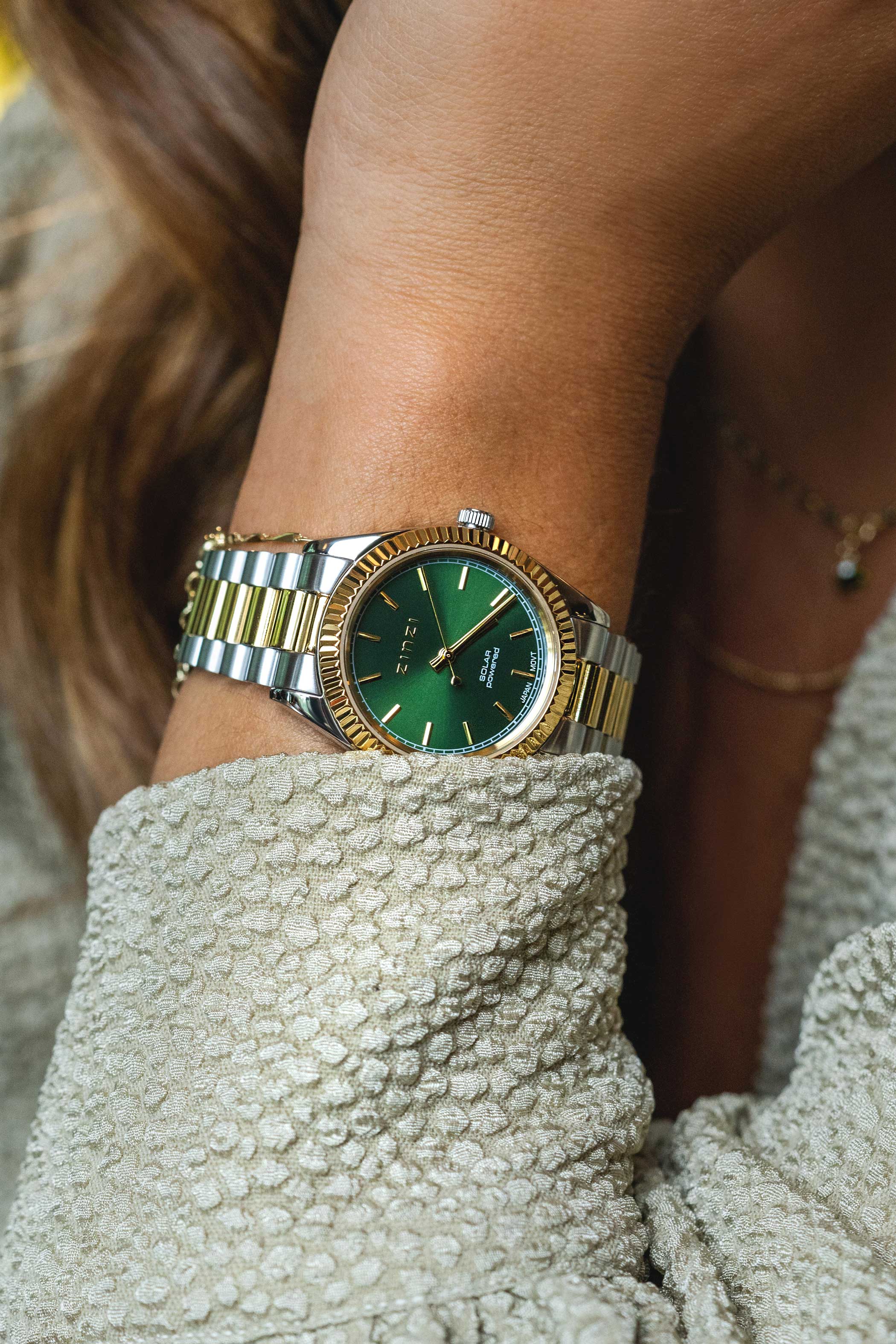 ZINZI Solaris Watch 35mm Green Dial Bicolor Case and Chain Strap (works on sun- and artificial light) ZIW2135