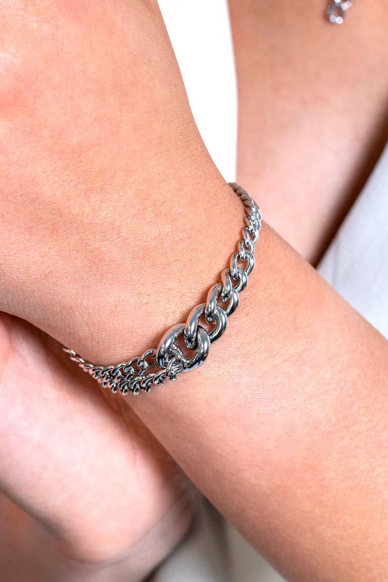 ZINZI Sterling Silver Curb Chain Bracelet with wider chains in the middle, rising from 4,5mm to 11mm width. Length 17-20cm ZIA2309