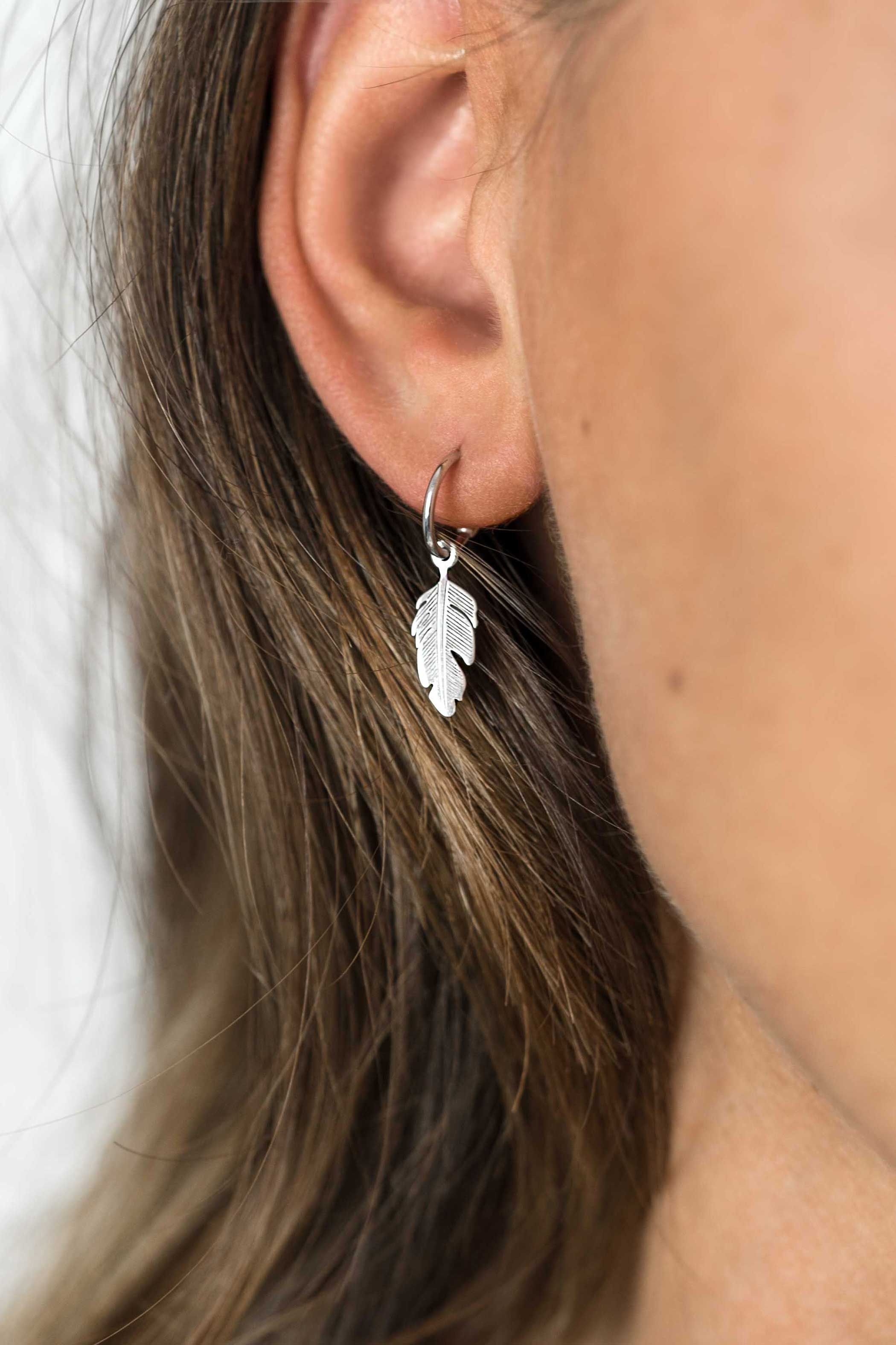 ZINZI Sterling Silver Trendy Earrings Feather Round ZIO1867